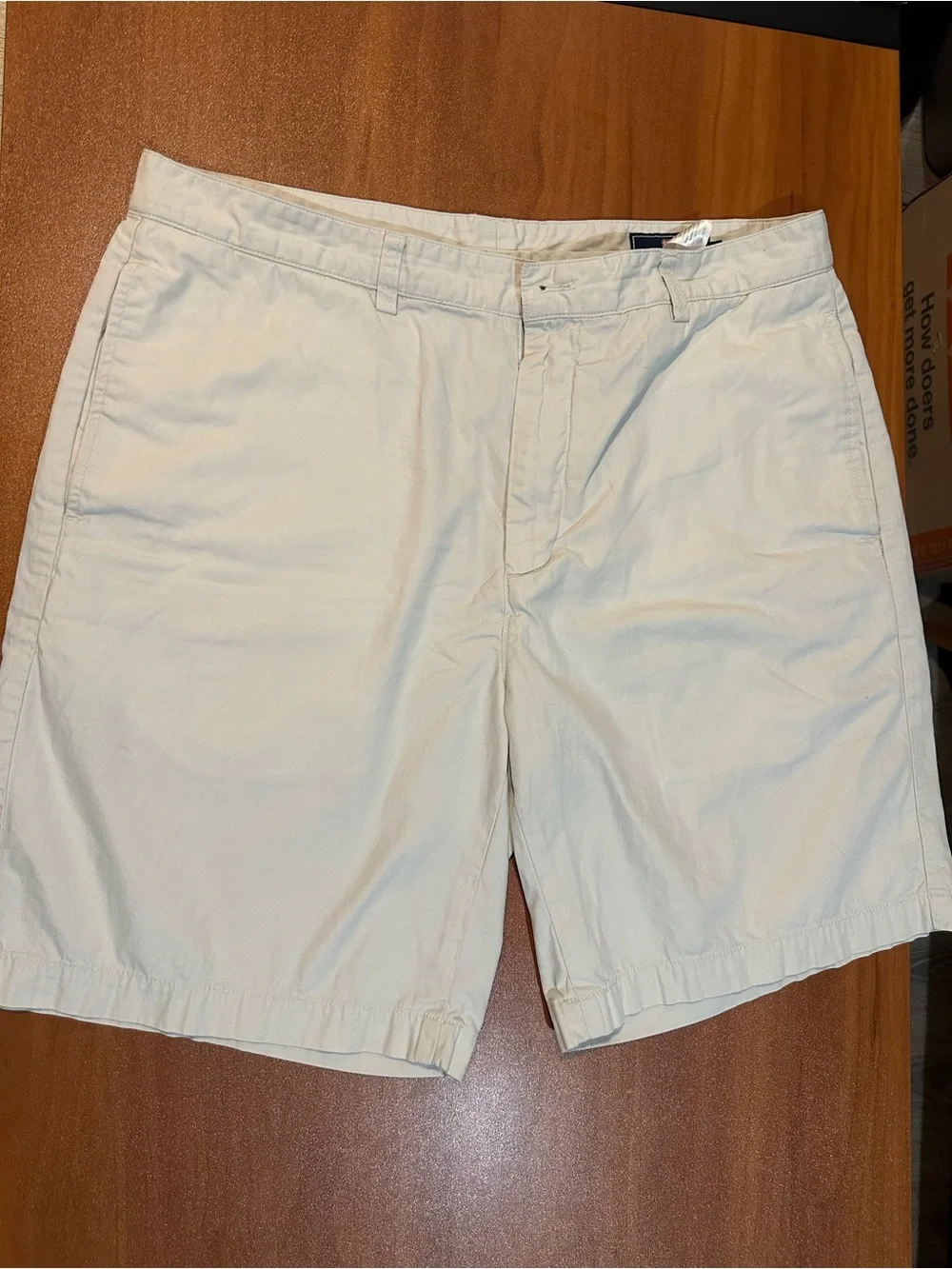 Vineyard Vines Men’s 100% Cotton Khaki Chino Shorts Size 36 Flat Front Beige